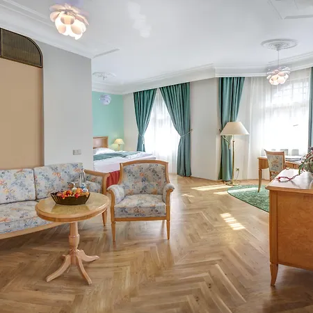 Отель Grandhotel Ambassador Narodni Dum 4*
