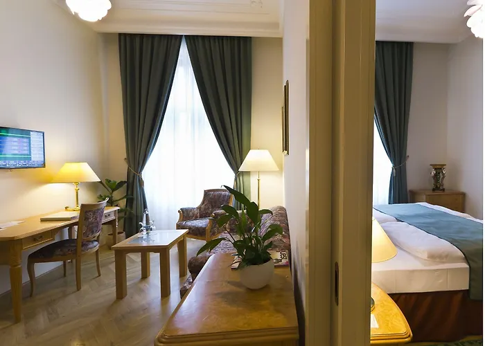 Отель Grandhotel Ambassador Narodni Dum Карловы Вары