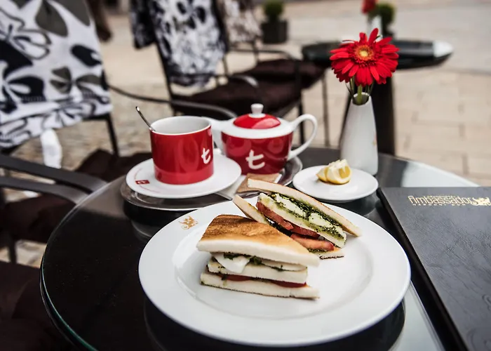Отель Grandhotel Ambassador Narodni Dum Карловы Вары