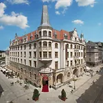ホテル Grandhotel Ambassador Narodni Dum 4*