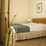 ホテル Grandhotel Ambassador Narodni Dum カルロヴィ・ヴァリ