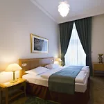 Grandhotel Ambassador Narodni Dum カルロヴィ・ヴァリ