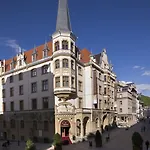 ホテル Grandhotel Ambassador Narodni Dum カルロヴィ・ヴァリ