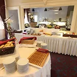 Grandhotel Ambassador Narodni Dum ホテル カルロヴィ・ヴァリ