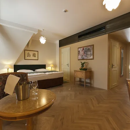 Szálloda Grandhotel Ambassador Narodni Dum Karlovy Vary